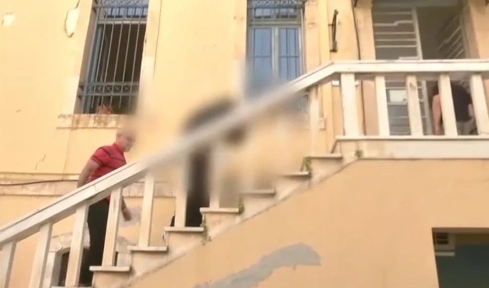 Υπόθεση-κακοποίησης-3χρονης-στην-Κρήτη:-Προφυλακίστηκαν-η-25χρονη-μητέρα-και-ο-σύντροφός-της-για-απόπειρα-ανθρωποκτονίας