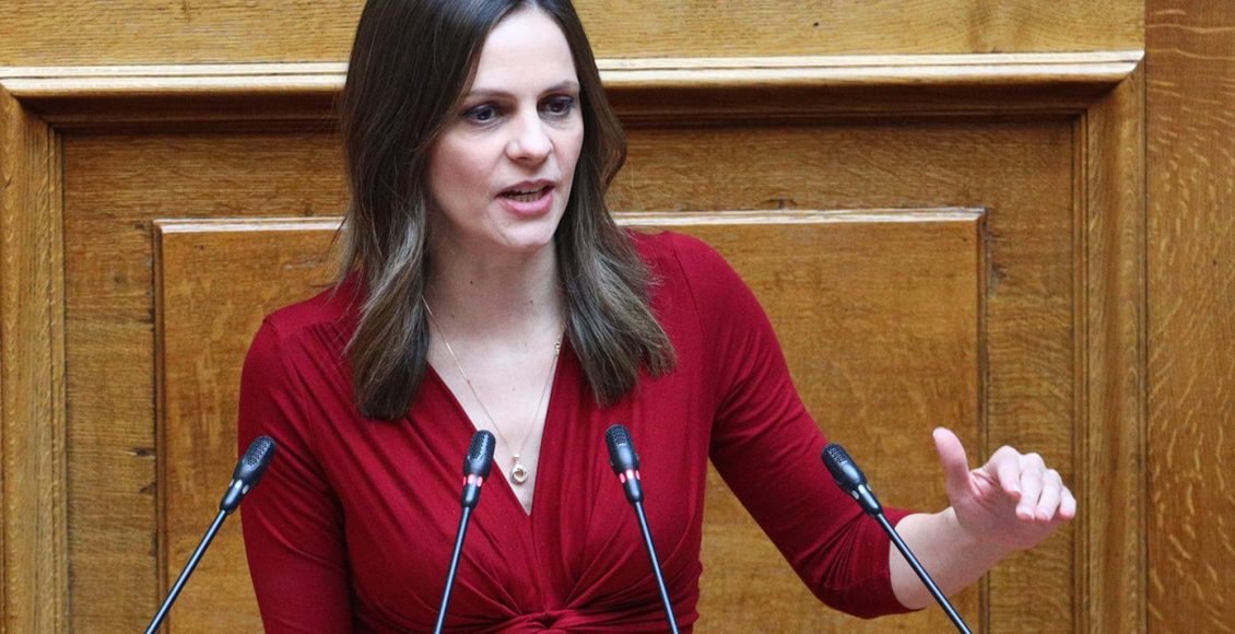 Παραιτήθηκε-από-βουλευτής-η-Έφη-Αχτσιόγλου-–-«Δεν-παραιτούμαι-από-την-ενεργό-πολιτική»
