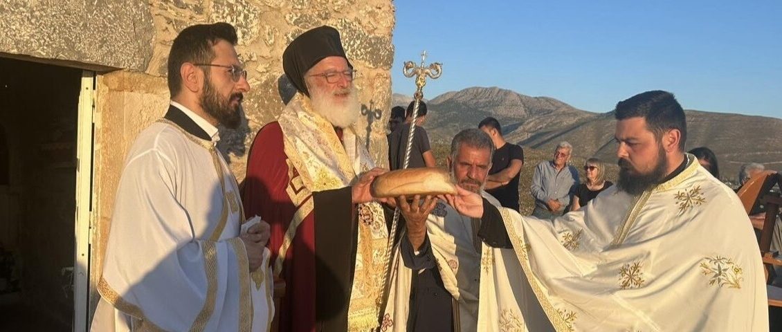 Εσπερινός-Αγίου-Πνεύματος-στην-ενορία-Αγίας-Παρασκευής-Πεδιάδος
