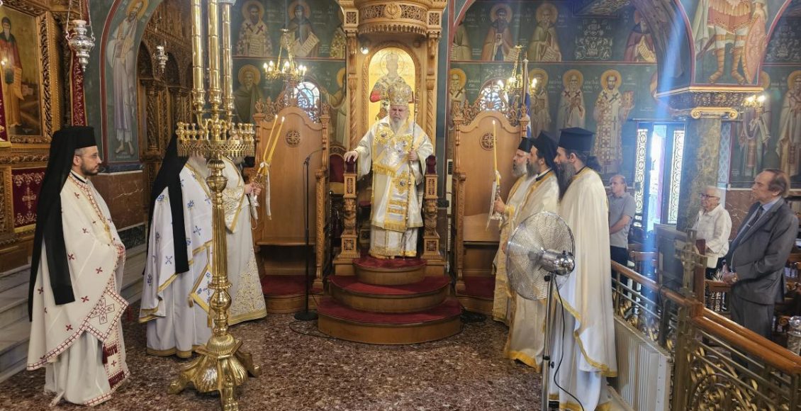 Κυριακή-της-Πεντηκοστής-στον-Μητροπολιτικό-Ιερό-Ναό-του-Αγίου-Νικολάου-Καισαριανής
