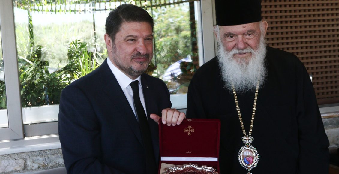Γεύμα-του-Περιφερειάρχη-Αττικής-με-τον-Αρχιεπίσκοπο-και-μέλη-της-Ιεράς-Συνόδου
