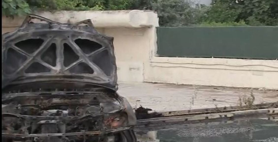 Εμπρηστική-επίθεση-σε-τρία-αυτοκίνητα-της-Περιφέρειας-Αττικής-στο-Μαρούσι