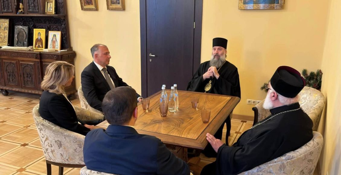 Συνάντηση-Πατριάρχη-Γεωργίας-με-τον-Μητροπολίτη-Μπατούμι-και-την-ηγεσία-της-Αζαρίας