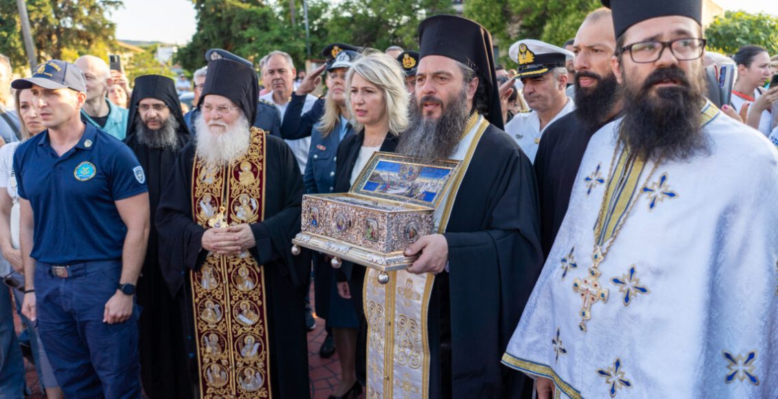 Η-Τιμία-Ζώνη-της-Θεοτόκου-στην-Ιερισσό-πριν-επιστρέψει-στο-Άγιον-Όρος