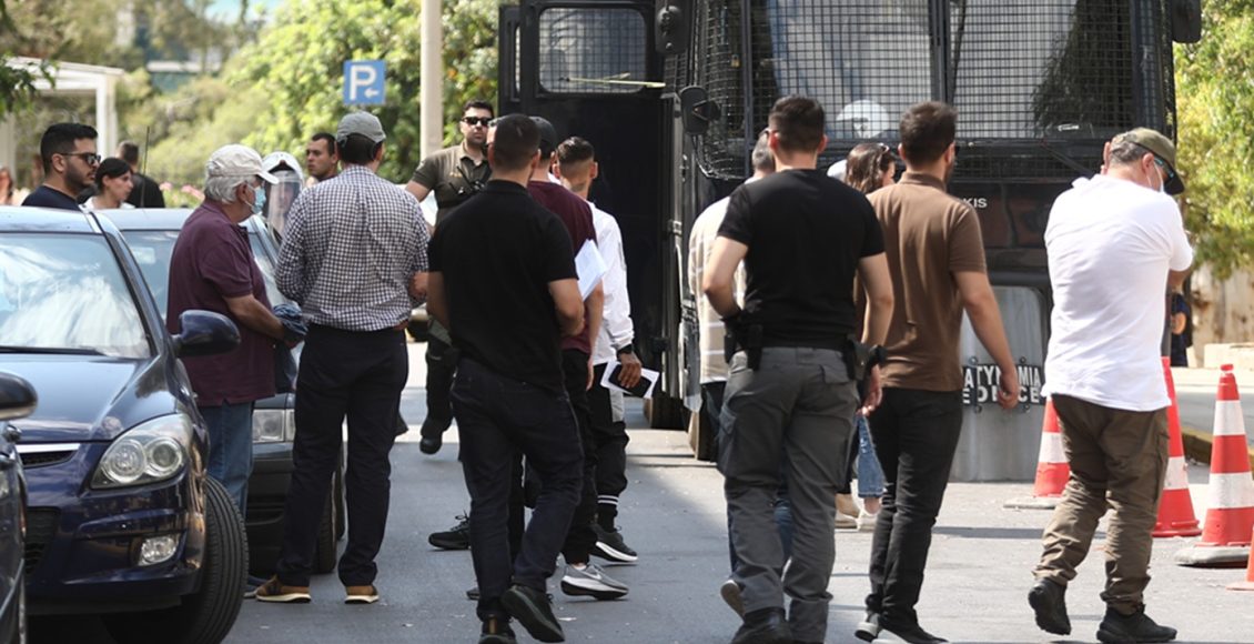 Προφυλακίστηκαν-και-οι-έξι-κατηγορούμενοι-για-το-κύκλωμα-διαφθοράς-σε-πολεοδομίες-της-Αττικής