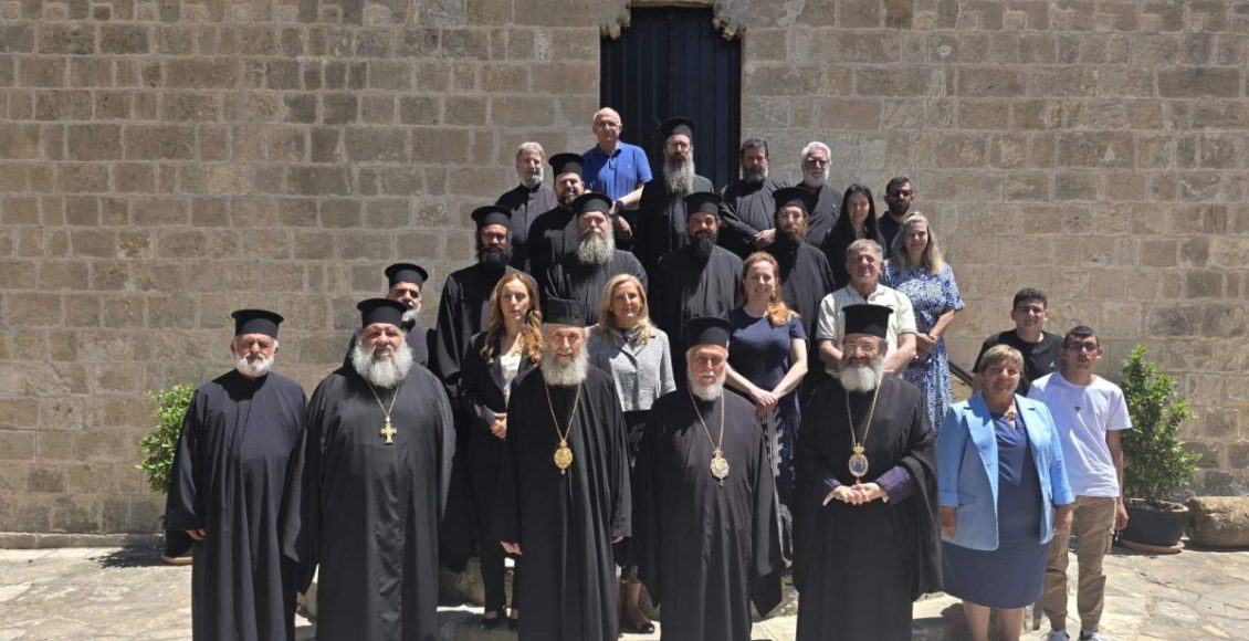 ΚΑ΄-Συνάντηση-Εκπροσώπων-των-Εκκλησιαστικών-Περιφερειών-και-Μονών-στο-Γραφείο-Προσκυνηματικών-Περιηγήσεων-της-Εκκλησίας-Κύπρου