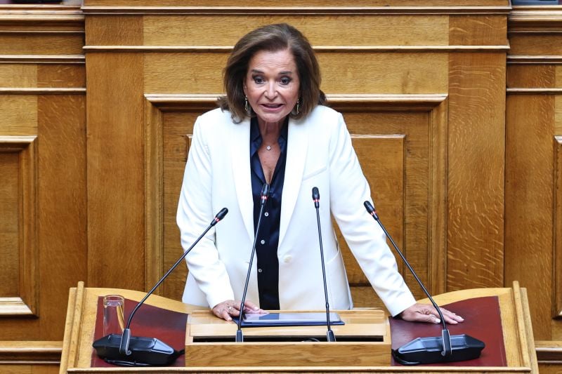 Ντόρα-Μπακογιάννη:-Η-διαδικασία-της-αναθεώρησης-έχει-ανάγκη-την-ουσιαστική-συνεισφορά-όλων-και-όχι-επαναστατική-γυμναστική