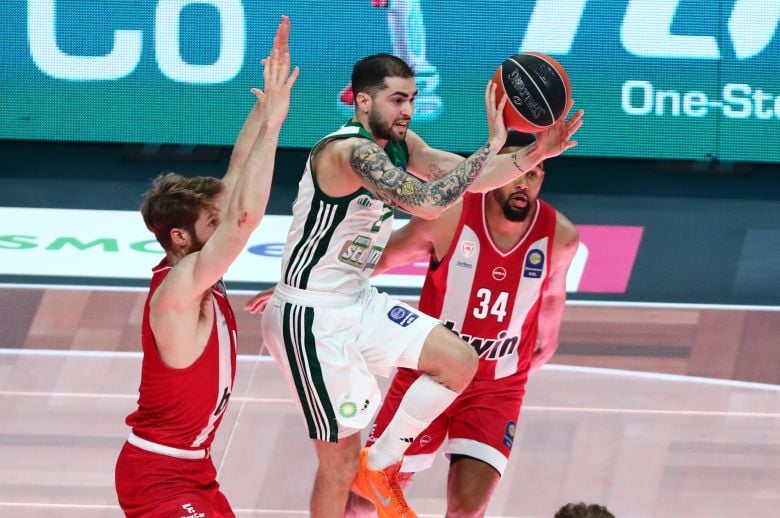 greek-basketball-league:-Ο-Παναθηναϊκός-νίκησε-τον-Ολυμπιακό-μετά-από-δύο-παρατάσεις,-ισοφάρισε-τους-τελικoύς-κι-ο-τίτλος-θα-κριθεί-στο-ΣΕΦ