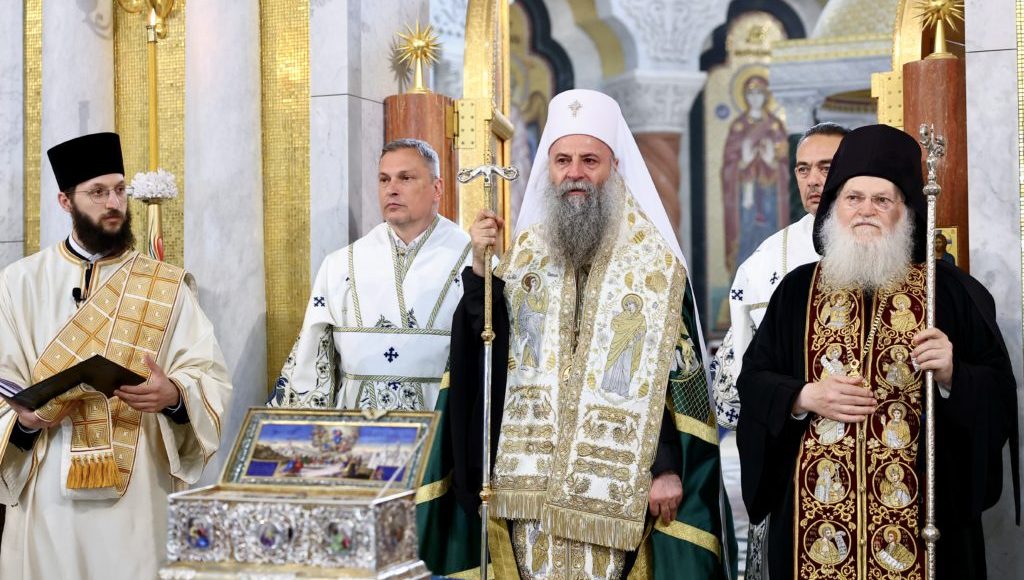 Η-ΙΜΜ.-Βατοπαιδίου-μετά-το-προσκύνημα-της-Αγίας-Ζώνης-ενισχύει-τους-νέους-της-Σερβίας-στην-αληθινή-πίστη