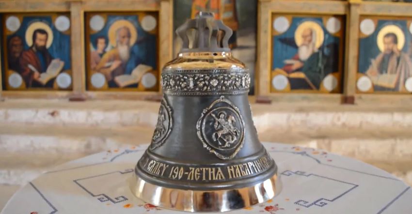 Εξαφανίστηκε-η-ιστορική-καμπάνα-της-Ναυμαχίας-του-Ναυαρίνου