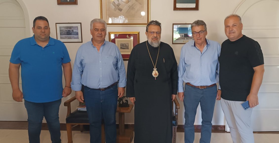 Στον-Μητροπολίτη-Χρυσόστομο-μέλη-της-ΟΕΒΕΣ-Μεσσηνίας