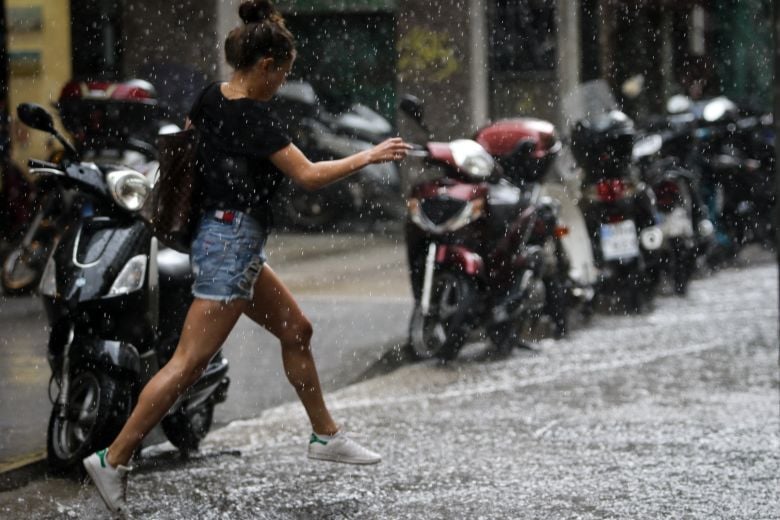 Έκτακτο-δελτίο-επιδείνωσης-του-καιρού-από-την-ΕΜΥ:-Ισχυρές-βροχές,-καταιγίδες-και-μπουρίνια-–-Ποιές-περιοχές-θα-επηρεαστούν