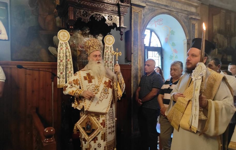 Αρχιερατική-Θ.-Λειτουργία-στη-Μονή-Παναγίας-Κορυφής-Καμαρίου-από-τον-Μητροπολίτη-Κορίνθου