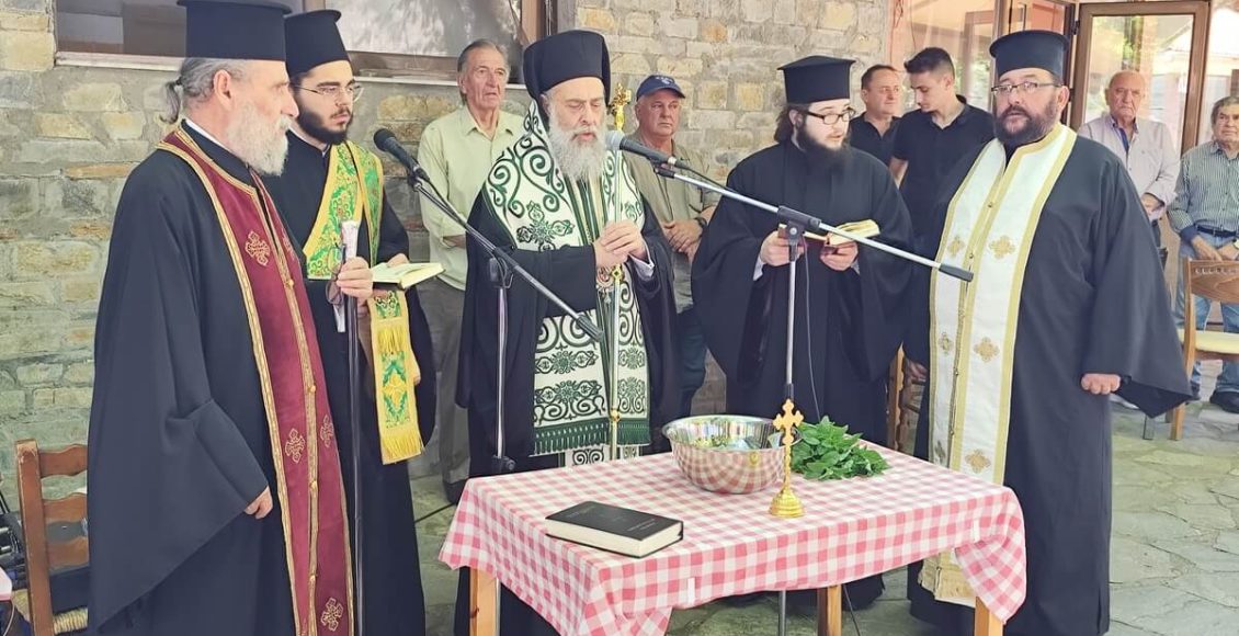 Αγιασμός-για-την-έναρξη-της-νέας-λουτρικής-περιόδου-στα-Λουτρά-Σμοκόβου