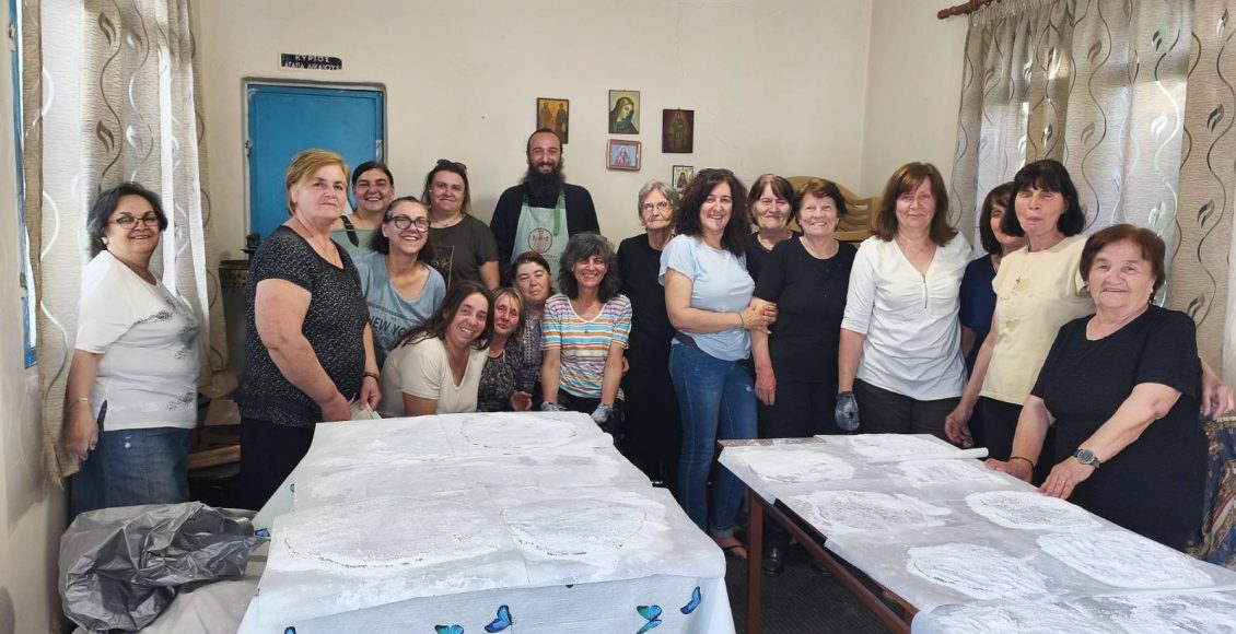 Παρασκευή-Θυμιάματος-στον-Ιερό-Ναό-Αγίων-Αναργύρων-Περάσματος-Φλώρινας