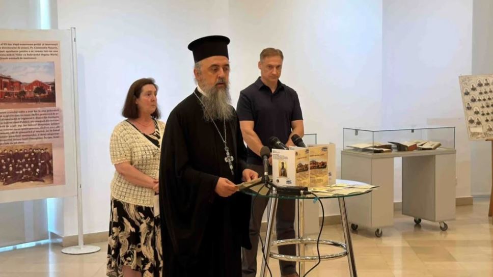 Η-Θεολογική-Σχολή-του-Βουκουρεστίου-γίνεται-190-ετών:-Σπάνια-βιβλία-εκτίθενται-στην-Ακαδημία