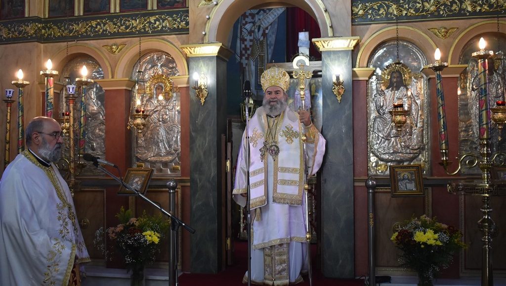 Ο-Μητροπολίτης-Μάνης-στη-γενέτειρα-του-γέροντα-Φιλοθέου-Ζερβάκου