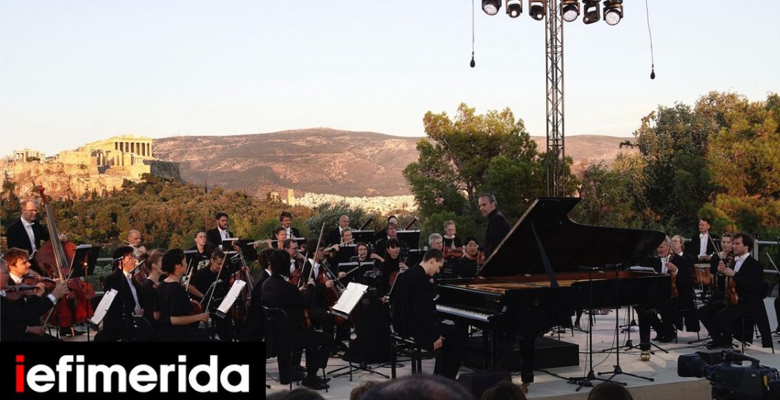 Η-Πνύκα-σε-όλη-την-Ευρώπη:-Μεγαλειώδης-συναυλία-του-Μεγάρου,-με-πάνω-από-20-εκατ.-τηλεθεατές-[εικόνες]