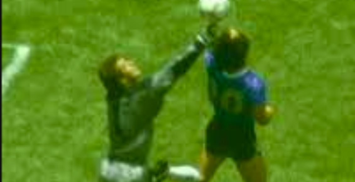 Μουντιάλ-1986:-Σε-δημοπρασία-η-μπάλα-από-το-«χέρι-του-Θεού»