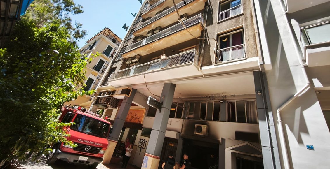 Φωτιά-σε-ξενοδοχείο-στην-Ομόνοια-–-Τρεις-τραυματίες