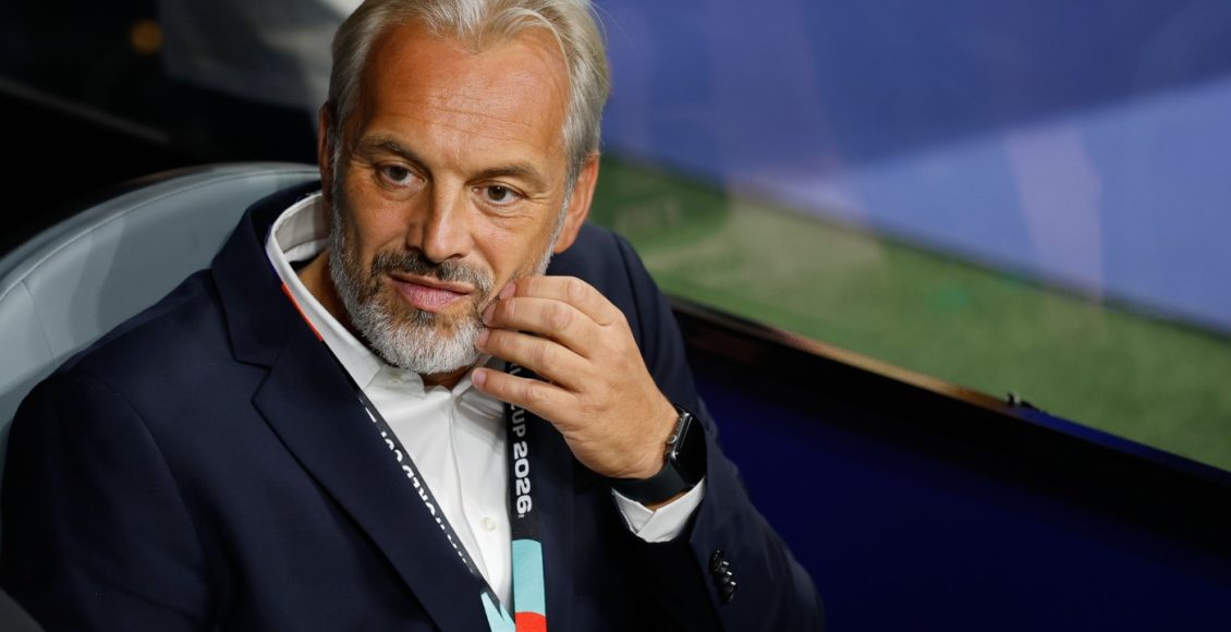 Μουντιάλ-2026:-Ο-προπονητής-του-Κονγκό-έμαθε-για-το-θάνατο-του-πατέρα-του-στη-συνέντευξη-Τύπου