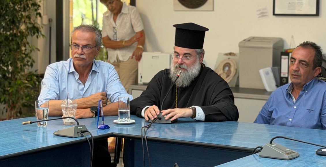 Επίσκεψη-του-Μητροπολίτη-Κυδωνίας-στον-Δήμο-Πλατανιά