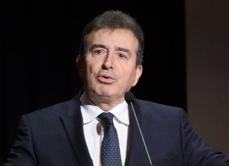 «Οι-δολοφόνοι-θα-συλληφθούν-και-θα-παραπεμφθούν-στη-δικαιοσύνη»,-τονίζει-ο-Χρυσοχοΐδης-για-την-εμπρηστική-επίθεση-στην-Θεσσαλονίκη