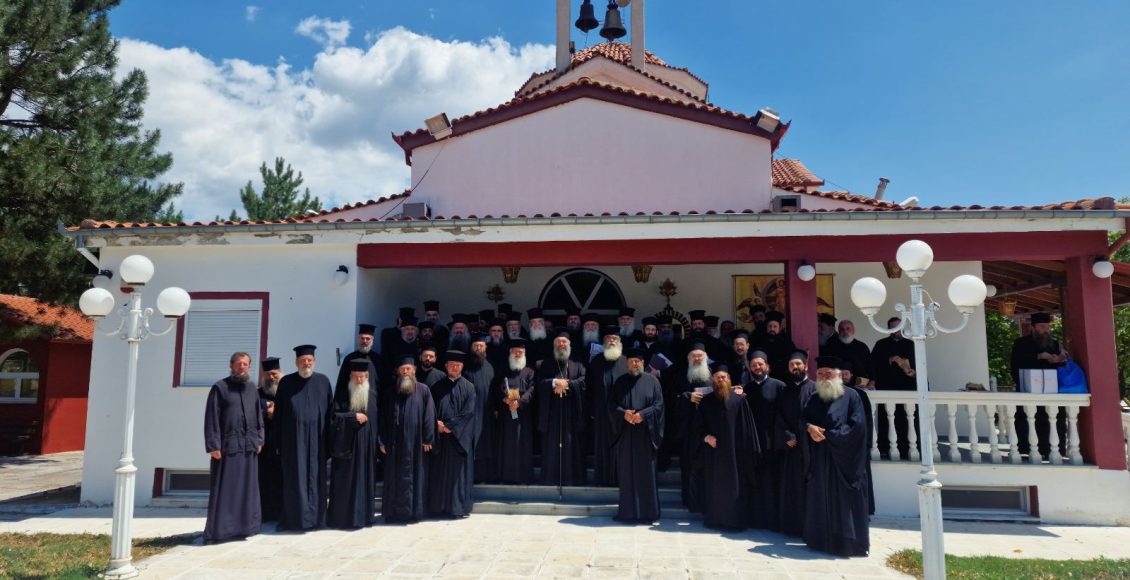 Ιερατική-Σύναξη-και-επισκέψεις-του-Μητροπολίτου-Φλωρίνης-Ειρηναίου-στο-Αμύνταιο