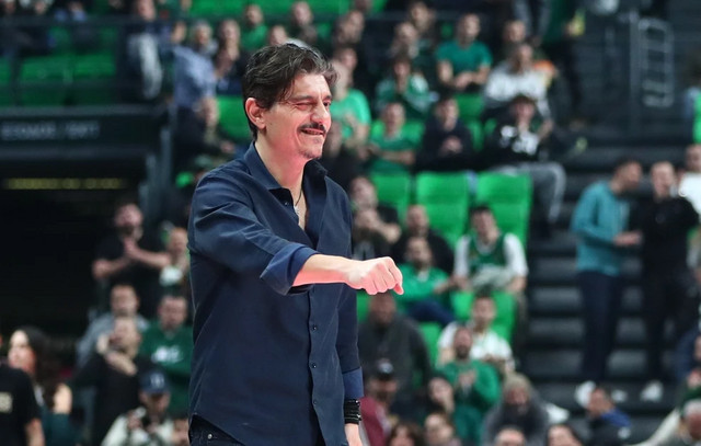Νέο-μήνυμα-Γιαννακόπουλου:-«Ο…-δεν-τον-λέω-και-ο…-τον-περιμένω-σε-λίγο-στο-γραφείο!»