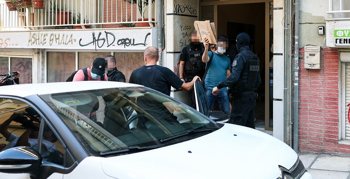 Στον-εισαγγελέα-οι-συλληφθέντες-για-τη-φονική-εμπρηστική-επίθεση-στο-σπίτι-της-Νέστορα-–-Το-βίντεο-που-«έκαψε»-τους-δράστες