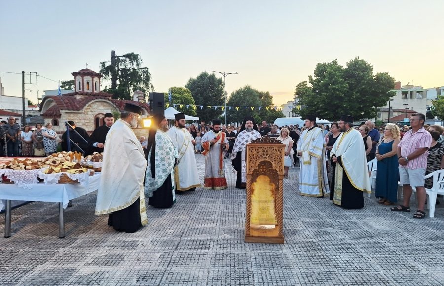 Εορτάσθηκε-ο-Άγιος-Παΐσιος-στη-Μητρόπολη-Μαρωνείας