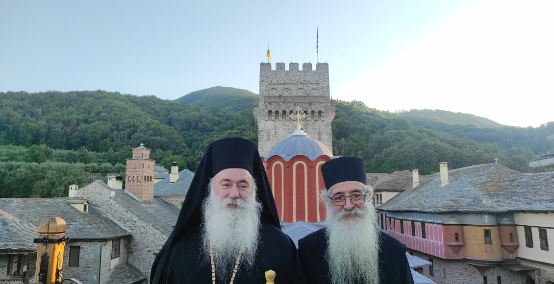 Ο-Μητροπολίτης-Κορίνθου-στην-Ιερά-Μονή-Καρακάλλου-Αγίου-Όρους