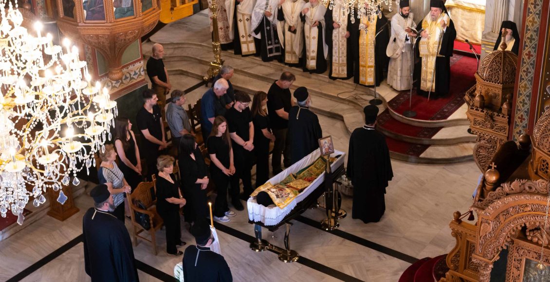 Η-Εξόδιος-Ακολουθία-του-π.-Περικλή-Μαγκαφά