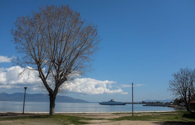 Αποκαταστάθηκε-η-παραλία-της-Σκάλας-Ωρωπού-μετά-το-αυθαίρετο-μπάζωμα