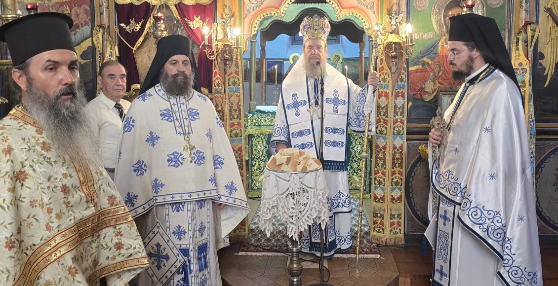 Ο-Ιερισσού-Θεόκλητος-στα-πανηγυρίζοντα-Πετροκέρασα
