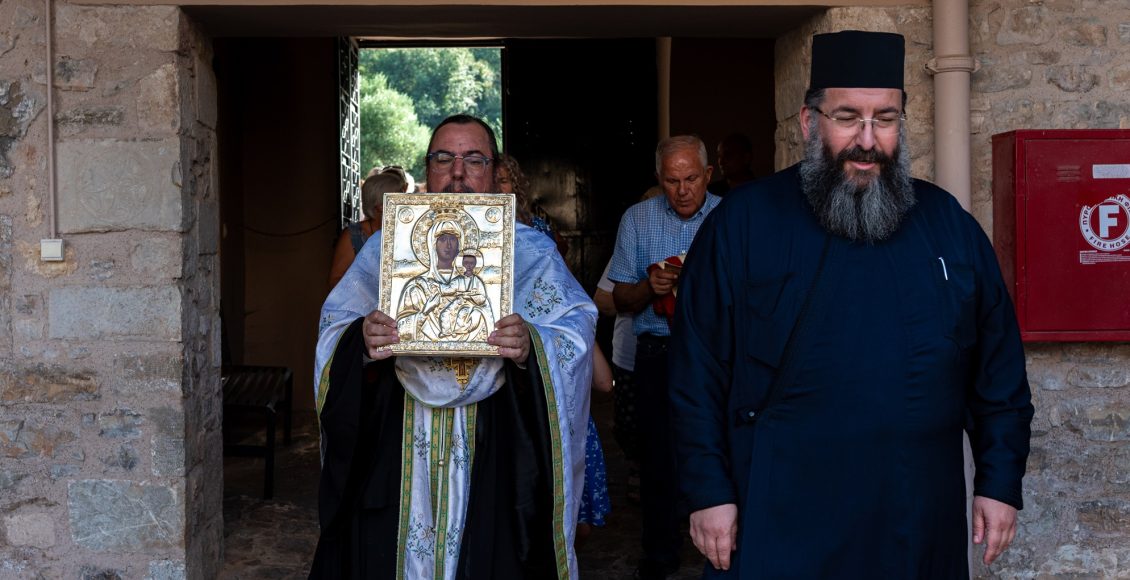 Επέστρεψε-στο-θρόνο-Της-η-Παναγία-η-Βουλκανιώτισσα