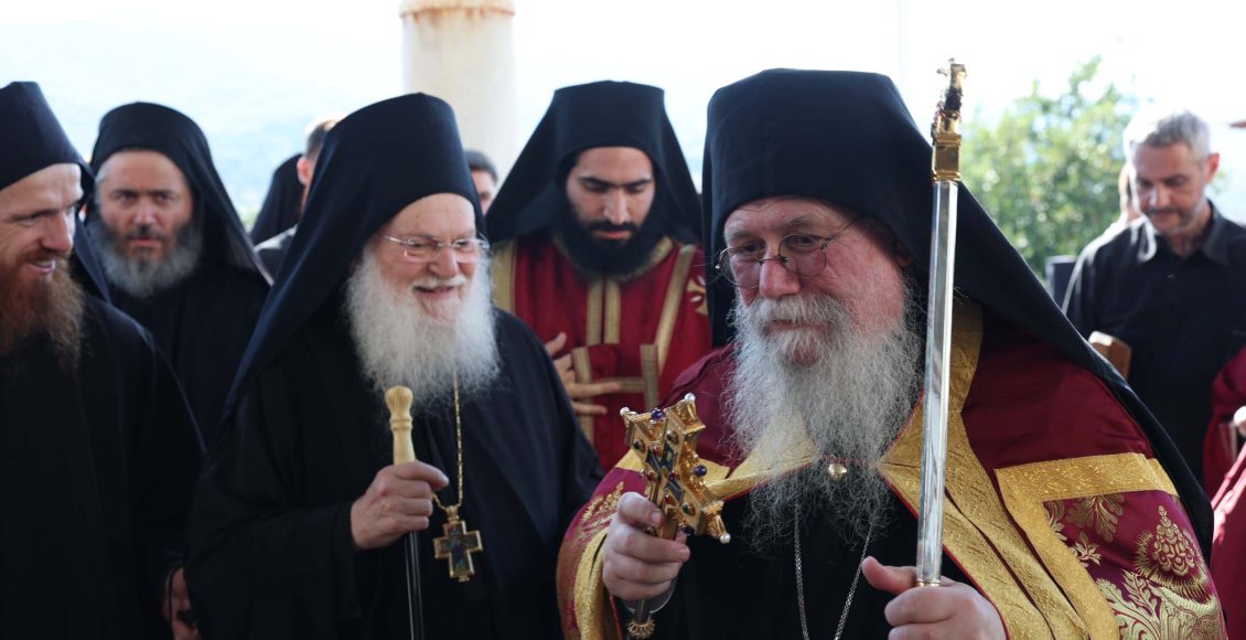 Υποδοχή-του-Μητροπολίτου-Φιλίππων-Στεφάνου-στην-ΙΜΜ.-Βατοπαιδίου-(ΦΩΤΟ)