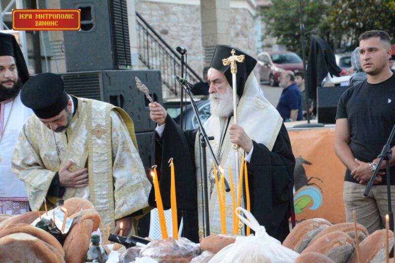 Πανηγυρικός-Εσπερινός-στον-Ιερό-Ναό-Αγίας-Παρασκευής-Αβδήρων-–-Τα-ονομαστήρια-του-Ξάνθης-Παντελεήμων