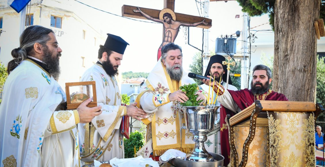 Πάνδημος-εορτασμός-της-μνήμης-της-Αγίας-Παρασκευής-στην-Εκκλησία-των-Σερρών