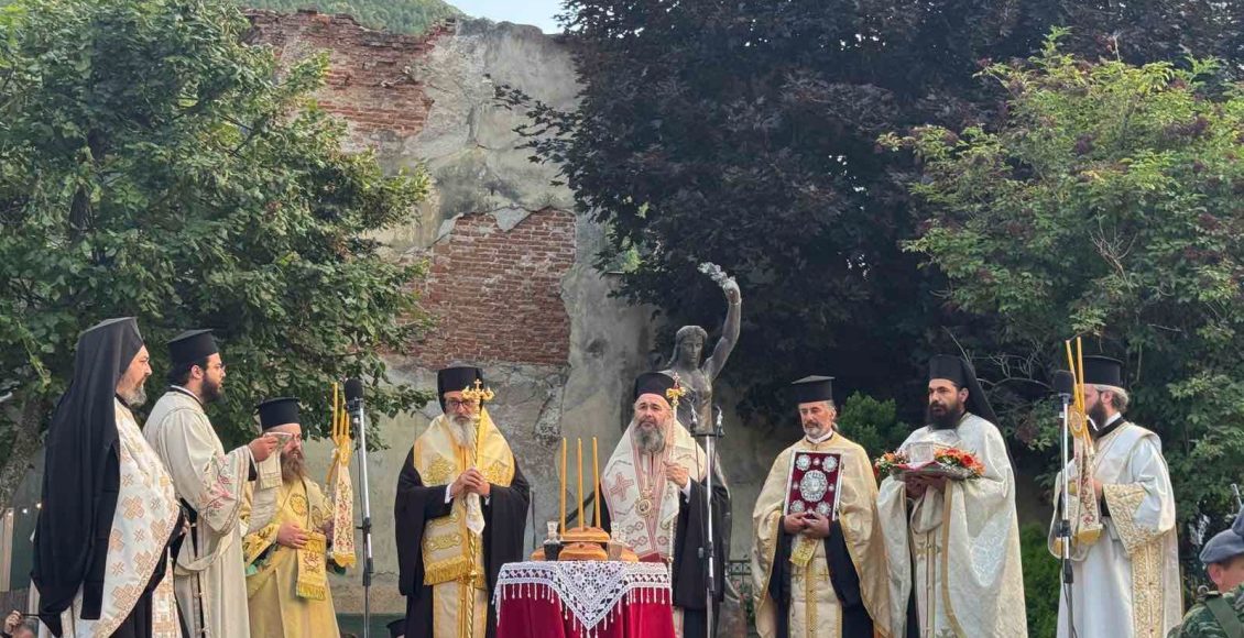 Ο-Αλεξανδρουπόλεως-Άνθιμος-στον-εορτασμό-του-πολιούχου-Φλωρίνης-Αγίου-Παντελήμονος