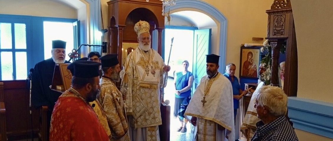Χειροθεσία-Αναγνώστη-από-τον-Αρκαλοχωρίου-Ανδρέα