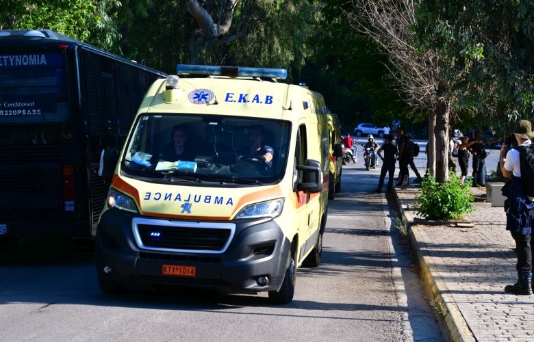 Έξι-ασθενείς-από-το-Δαφνί-μεταφέρθηκαν-σε-«Αττικόν»-και-Δρομοκαΐτειο