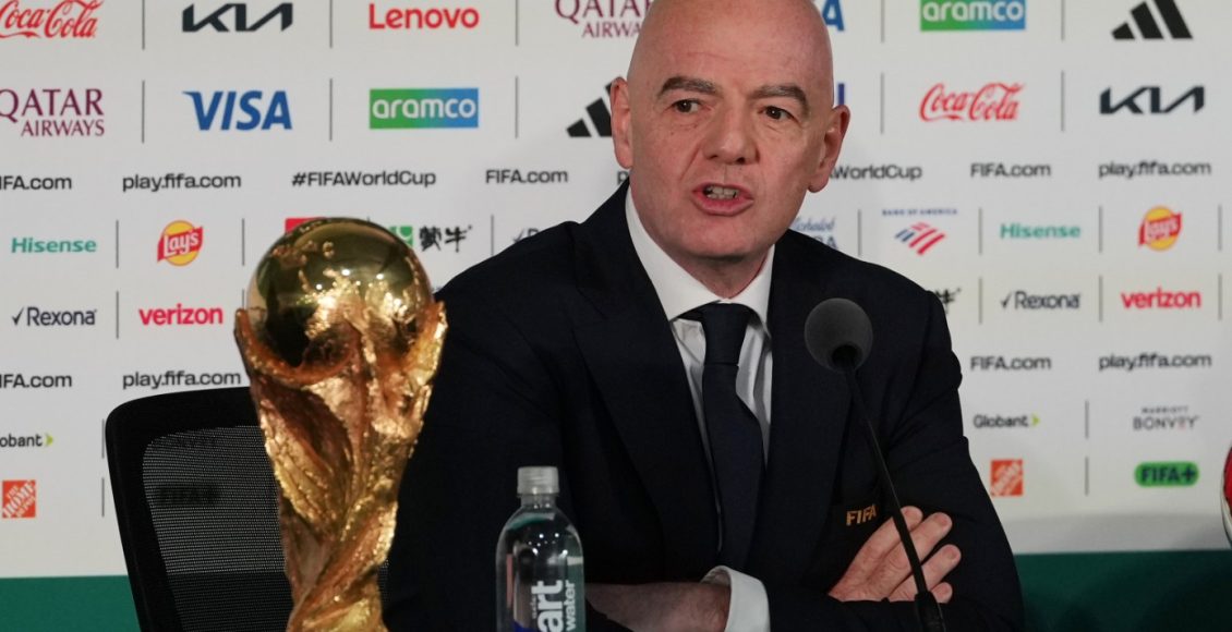 uefa-κατά-Ινφαντίνο:-Ή-παραιτείσαι-ή-ψήφος-δυσπιστίας