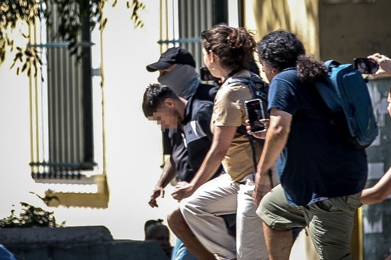 Στη-φυλακή-ο-26χρονος-κατηγορούμενος-για-τη-δολοφονία-της-Βρετανίδας-στην-Κυψέλη-–-Τήρησε-το-δικαίωμα-σιωπής-ενώπιον-της-ανακρίτριας