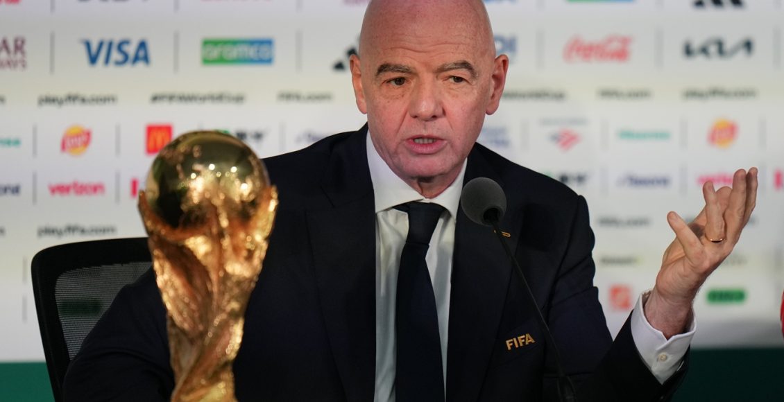 Νέες-«φωτιές»-για-Ινφαντίνο:-Η-uefa-πλήρωσε-εξαψήφιο-ποσό-σε-γυναίκα-που-φέρεται-να-είχε-σχέση