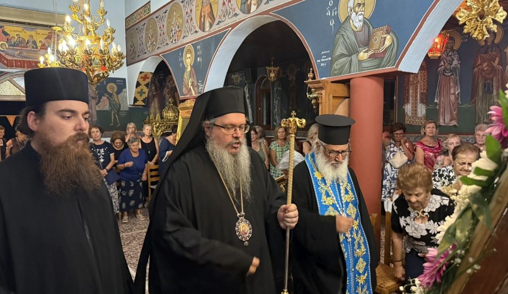 Στον-Ιερό-Ναό-Αγίας-Άννης-Αγιοκάμπου-ο-Λαρίσης-Ιερώνυμος