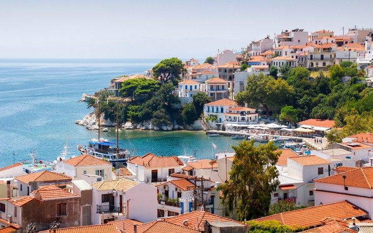 Ανατριχιαστική-καταγγελία-στη-Σκιάθο:-17χρονος-φέρεται-να-κακοποιούσε-σεξουαλικά-καθημερινά-15χρονο-και-να-τον-εκβίαζε-με-βίντεο