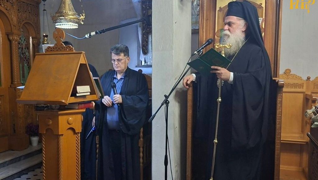 Μητροπολίτης-Άρτης:-«Με-την-Παναγία,-κάθε-δάκρυ-γίνεται-προσευχή»