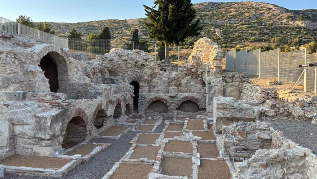 Μετά-από-αιώνες-σιωπής-το-Παλαιοχριστιανικό-Κοιμητήριο-Σάμου-ανοίγει-τις-πύλες-του-για-τη-λατρεία-της-Εκκλησίας