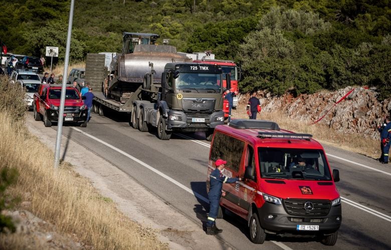 Φωτιά-στα-Σπάτα:-Ένας-νεκρός-–-Από-το-αυτοκίνητό-του-ξεκίνησε-η-πυρκαγιά